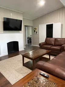 Phoenix Cottage - Image 4