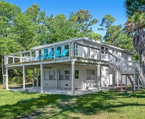 Oyster Bay Retreat (50’ Waterfront with pier) - Image 2