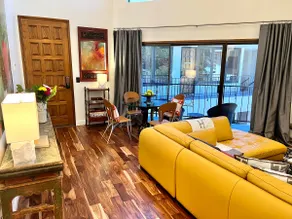 The Loft At Oak Street - Image 2