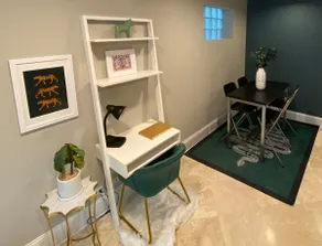Colorful Bucktown Garden Apartment - Image 5