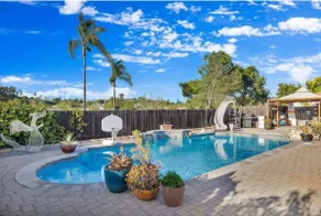 Relaxing Retreat with Pool - Image 3