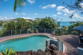 Heliconia 10 - Sea View & Buggy - Image 4