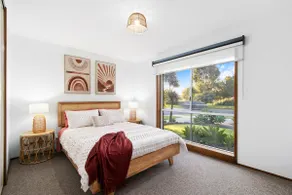 3 Bed Rm Home with style & comfort you will love - Image 2