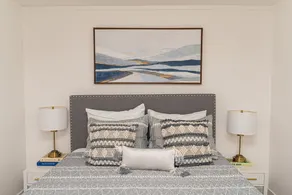 ”The Hive”-Downtown Berlin, 4 BR, Sleeps 8, 2 Bath - Image 2