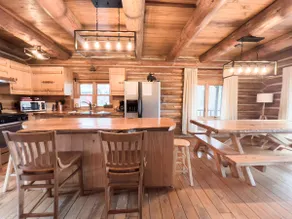 The Lodge - Image 4