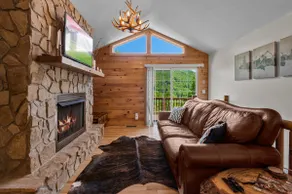 Stars Over Stecoah: Hot Tub & Sauna Cabin - Image 2