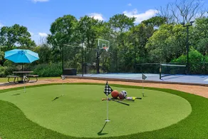 Near Downtown~Pool on 2 Acres~Pickleball~Sleeps 22 - Image 5