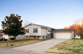 Family Friendly Home Near Parks and Dining - Image 2