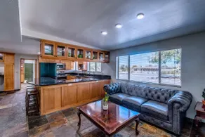 Beautiful Desert Oasis - Whole home - Image 3