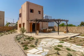 Terracotta Mediterranean Retreat Pefki - Image 2