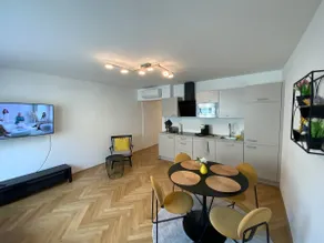 Freshly renovated Apartment in Trendy Area l HG21 - Image 4