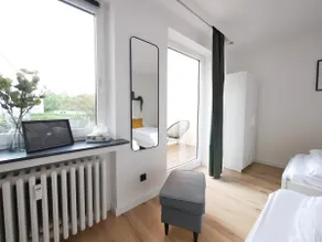 69 m², central, balcony, stylish - Image 5