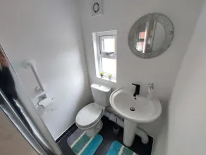 Private room/annexe/extension 20min walk to airpor - Image 5