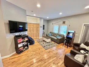 Gorgeous Lodge 1mile to Crystal Mtn, 4Bed+2Ba+2Family Rms+Game Rm+Kayaks+Pets Ok - Image 5