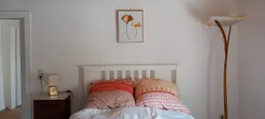 Quiet one family house, with private parking space - Image 5