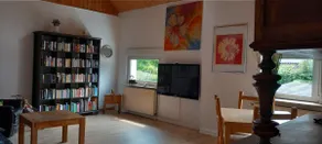 Quiet one family house, with private parking space - Image 3