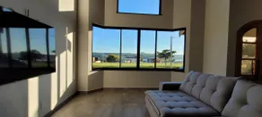 Beautiful House on the Dam - Image 5