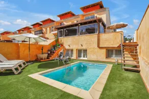 Villa ved stranden med privat pool - Image 2