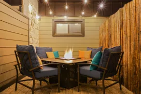 Huge Magical Condo Midtown OKC w Balcony & Pool! - Image 4