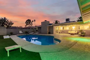 Desert Paradise: Pool, Hot Tub, Sauna & Minigolf - Image 4