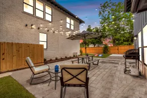 LuxRetreat- 5 mi to Rodeo & FIFA-Sleeps 24 |Gated - Image 4