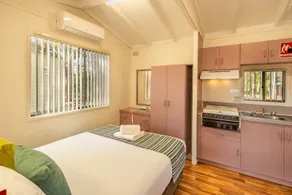 Ingenia Studio Cabin - Image 4