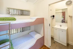 Ingenia Studio Cabin - Image 3