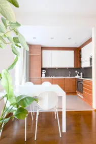Central Suite with Sauna - Image 3