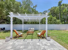House on Hibiscus - New, Close to Beach and Everything Else. Pet Friendly! - Image 3