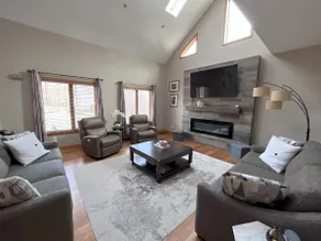 A Perfect Upstate Family Getaway with a Pool - Image 2