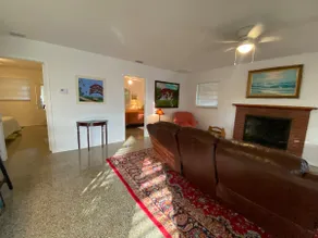 Vintage Vero Bungalow - Image 5
