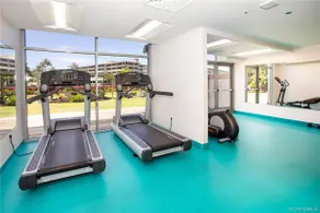 2 Bedroom Condo w/ 1 Free Parking in Honolulu - Image 2