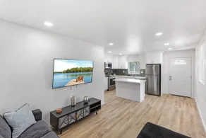 1 bed 1 bth Private Guest House! - Image 4