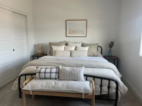 New Modern Home - Image 5