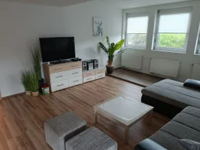 Large apartment with 2 bedrooms - Image 2