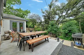 Artist Retreat on the Creek | Sleeps 10 | Hot tub - Image 4