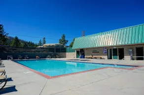 South Lake Tahoe view condo: shared hot tub/pool - Image 5