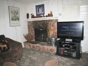 South Lake Tahoe view condo: shared hot tub/pool - Image 4