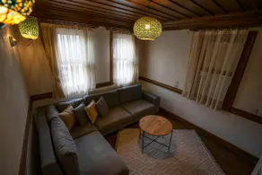Historic Turkish House With Private Garden - Image 4