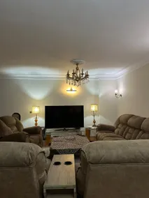 Spacious -3-BR Luxury family equipped flat - Image 3