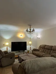 Spacious -3-BR Luxury family equipped flat - Image 4