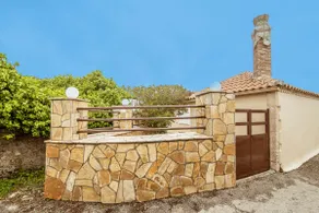 Traditional house with fresh vegetables garden - Image 5