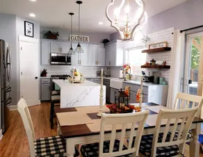 Beautiful Modern Farmhouse - Image 5