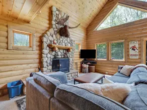 New! Special Rate, Plush! Boyne Mountain Cabin - Image 3