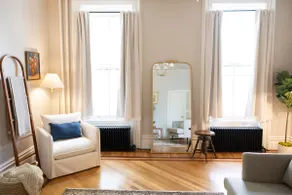 Charming Apt. with Marble Mantel - Image 5