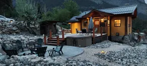 Spectacular Home on Estate w/view of Shushwap lake - Image 2