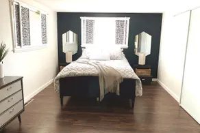 Entire Home MidCen Modern Open Concept - Image 4