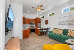 2bed and 1bth, Nice BBQ, Quiet neighborhood - Image 4