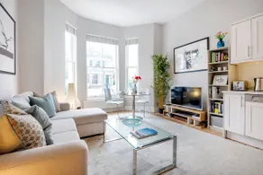 Contemporary Clapham Living - Image 5