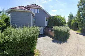 Central apartment with 2 bedrooms and free parking - Image 3
